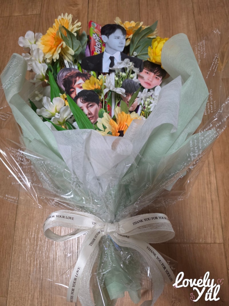 재롱잔치 졸업식 꽃다발 다이소 재료로 핸드메이드 새콤달콤꽃다발 DIY만들기 셀프포장하는....