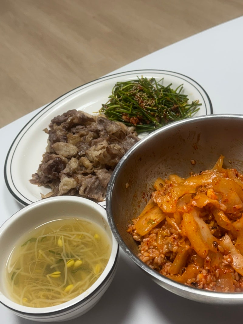 [레시피] 여름 제철밥상 노각비빔밥 / 영양가득 영양부추무침
