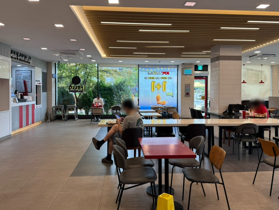 KFC 파주운정DI점 사진 5