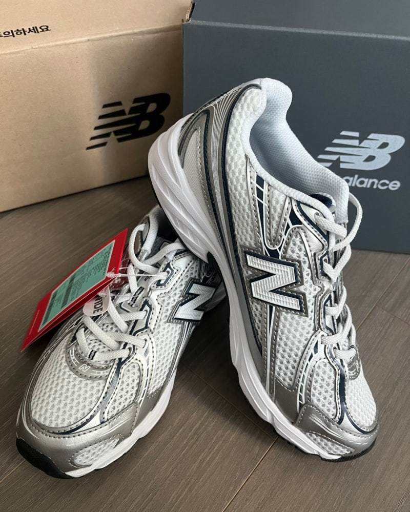 뉴발란스키즈740 운동화PZ740WN 220사이즈 솔직후기!