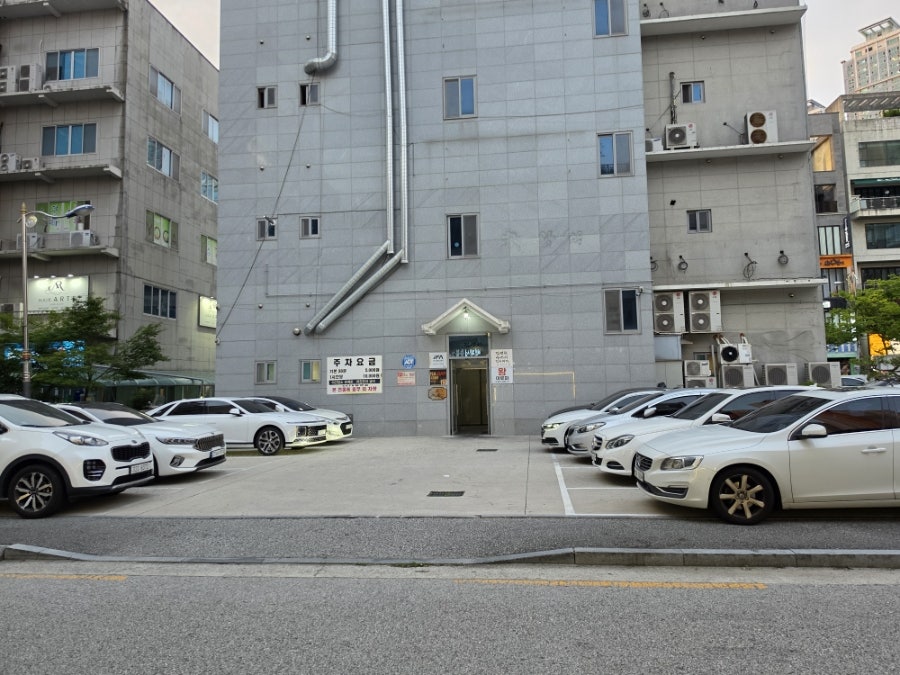 김영찬아저씨김치찌개 본점 사진 2