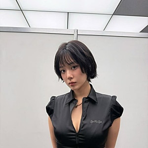 "공연 중 팬과 기습 뽀뽀한" 가수 비비 프로필 본명 키 나이 출연드라마 정보