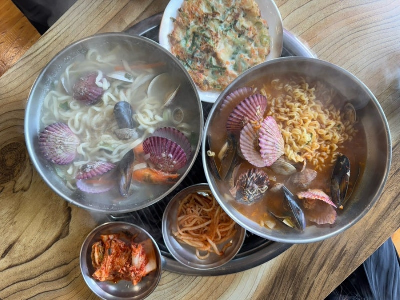 을왕리 맛집 이모네｜해물칼국수·해물라면 가성비 한 끼, 드라이브 코스 추천