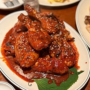 삼성중앙 치킨 맛집 동호숯불바베큐호프 삼성점