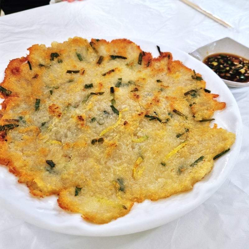 환선굴, 대금굴 맛집 이주일식당, 감자전부터 막국수까지 만족한 한 끼, ....
