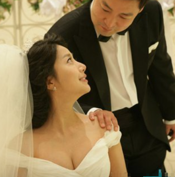"헤어지고 임신 알았다?" 배우 오승은, 6년 만에 이혼하고 경산서 카페 사장 된 진짜 속사정