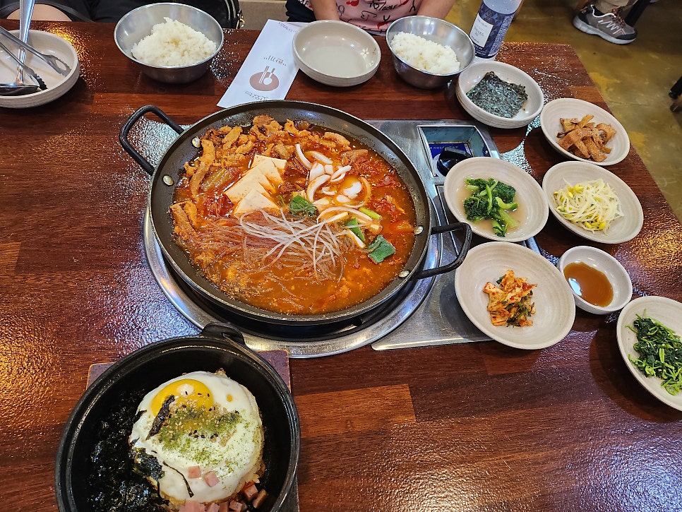 생돼지고기김치찌개 사진 6