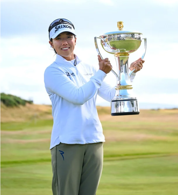 10년 만에 들어 올린 LPGA 우승트로피, <b>신지은 프로</b>... 