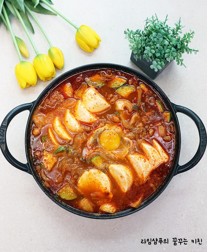 돼지고기 순두부찌개 레시피 끓이는법 순두부 쫄면 요리 양념