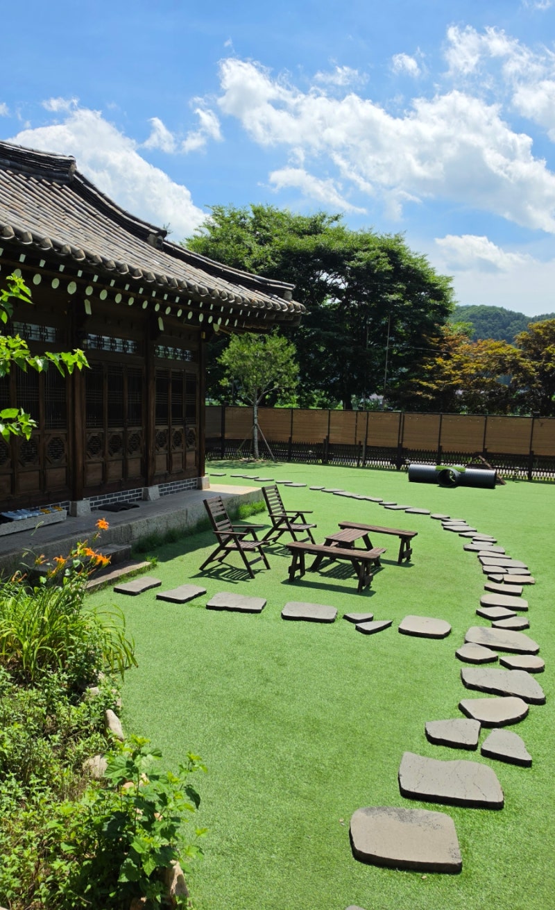洪川団体宿泊施設おすすめ｜8人用貸切ペンション「사랑독채」レビュー（プール/愛犬同伴可能）