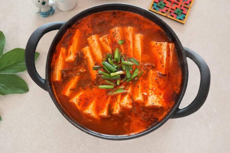 이모카세 두부찌개 레시피 간단 얼큰한 두부요리