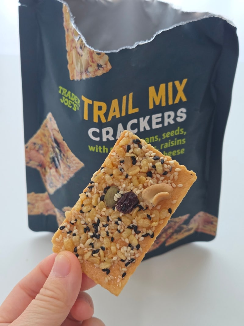트레이더조 추천템 trail mix crackers 트레일 믹스 견과류 크래커 존맛 안주