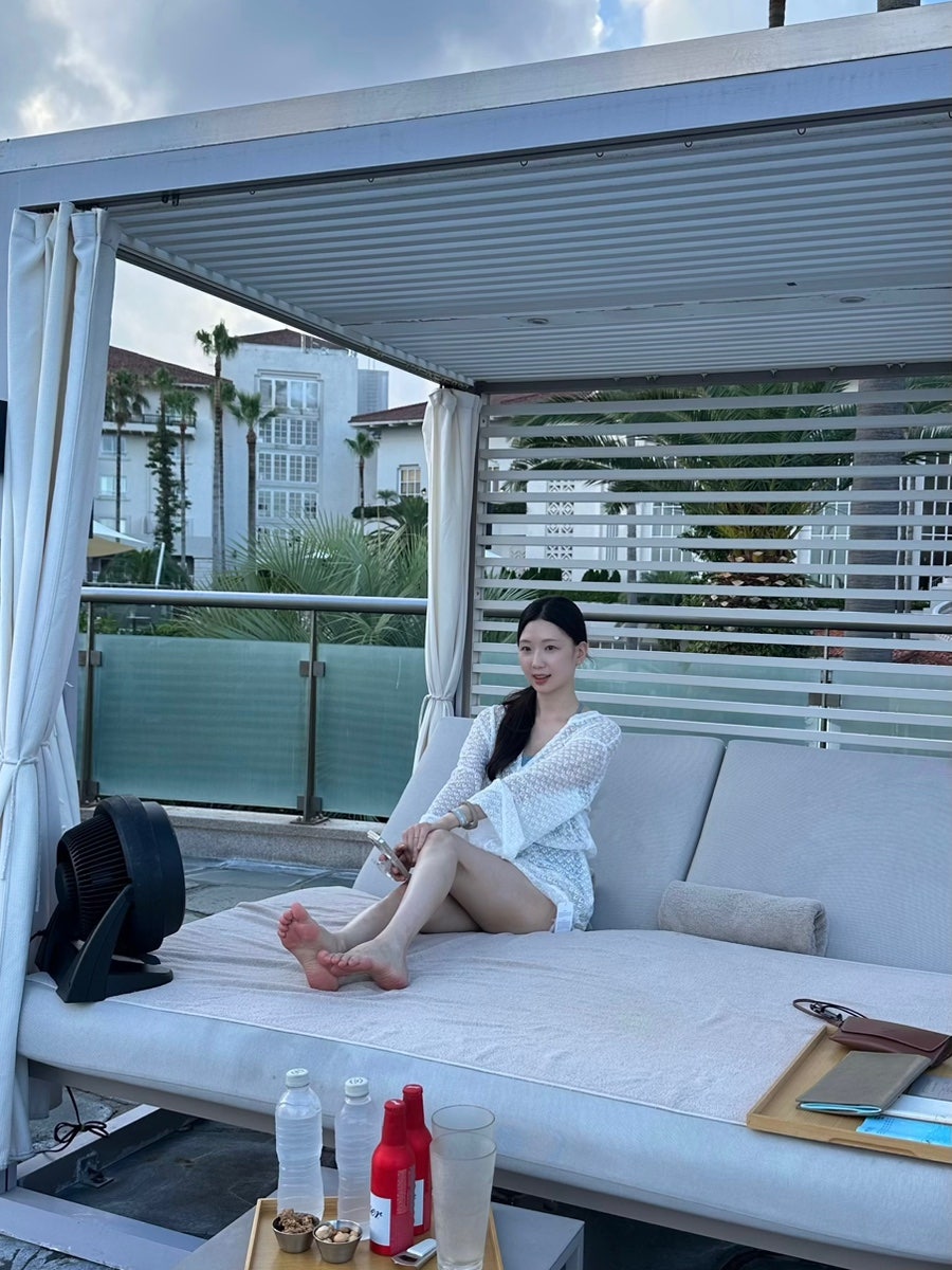 제주신라호텔 풀사이드바 사진 1