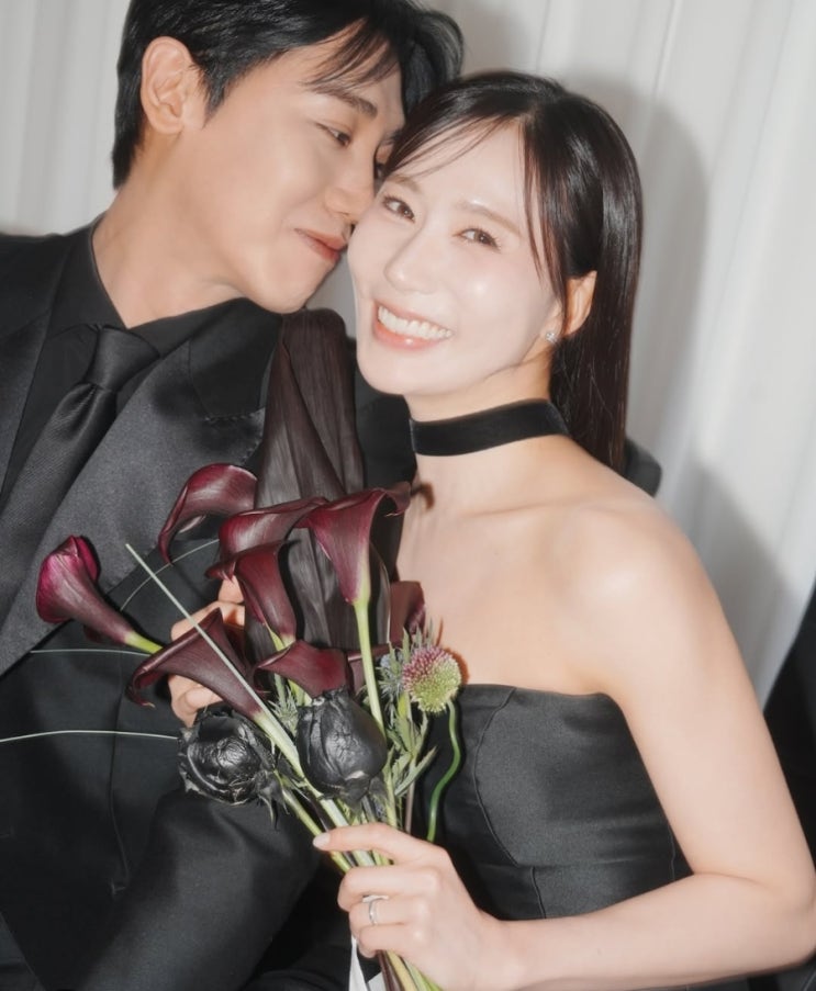 "가수 <b>별사랑</b> 남편 <b>김완</b> 부부" 프로필 나이 고향 학력 임신 자녀... 
