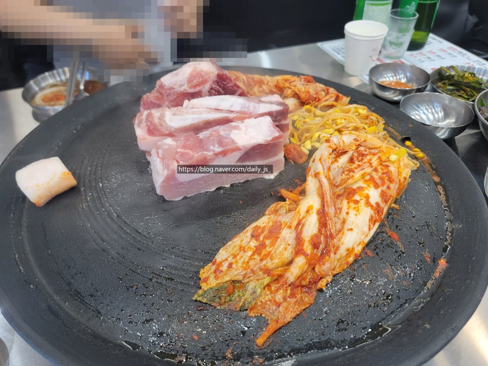 골목솥뚜껑삼겹살 주엽직영점 사진 3