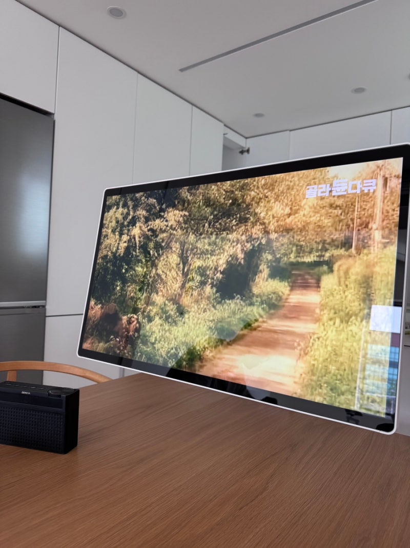 LG 스마트모니터 스윙 U8s 4K 32U889SAW 80cm(32인치) 한달 사용후기