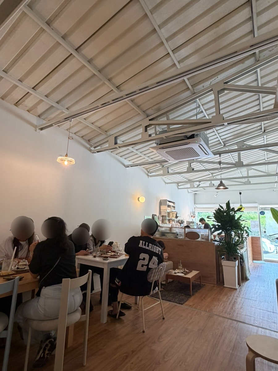 옅은집 사진 4