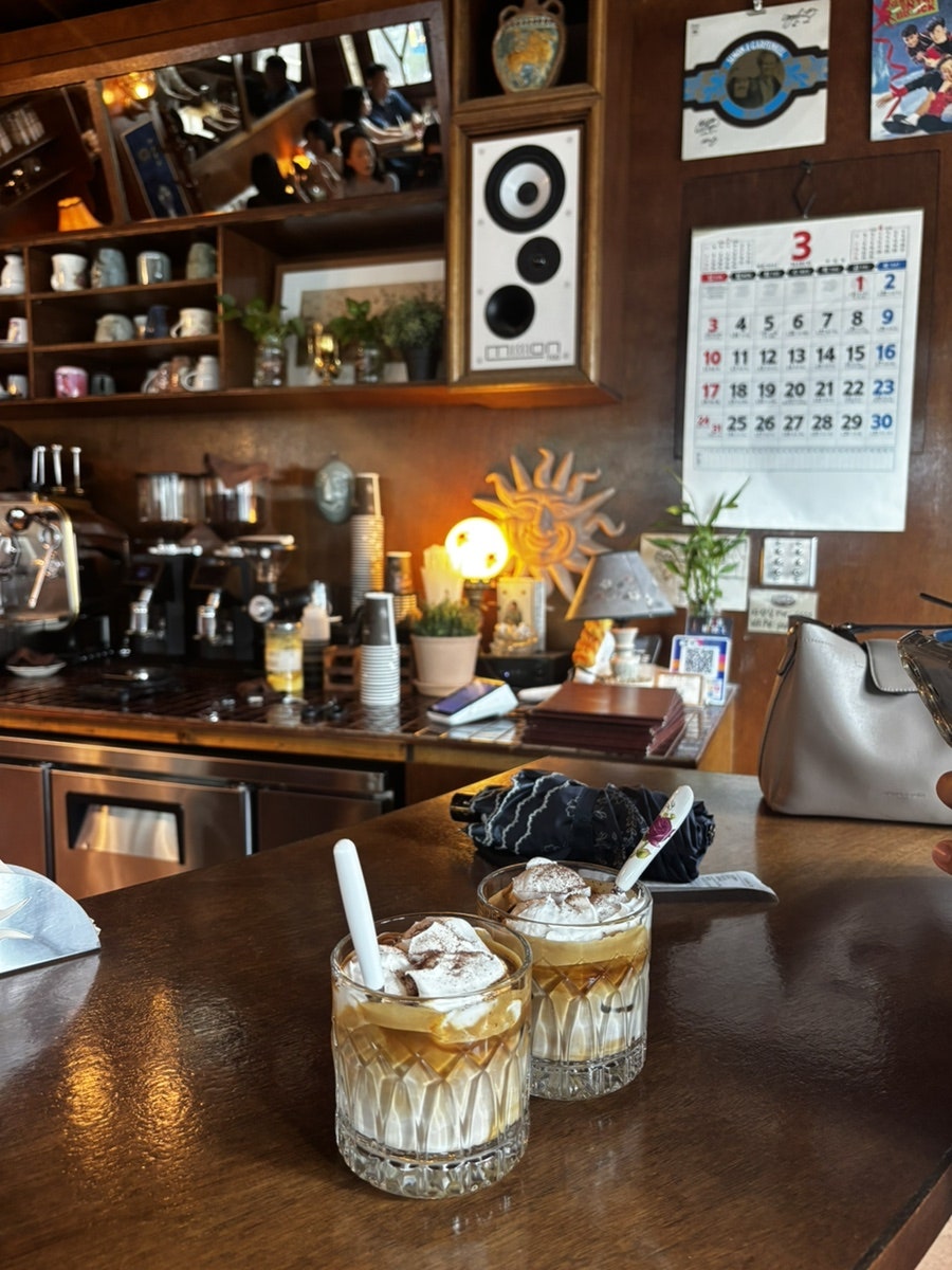 피롤츠 커피하우스 용산점 사진 4