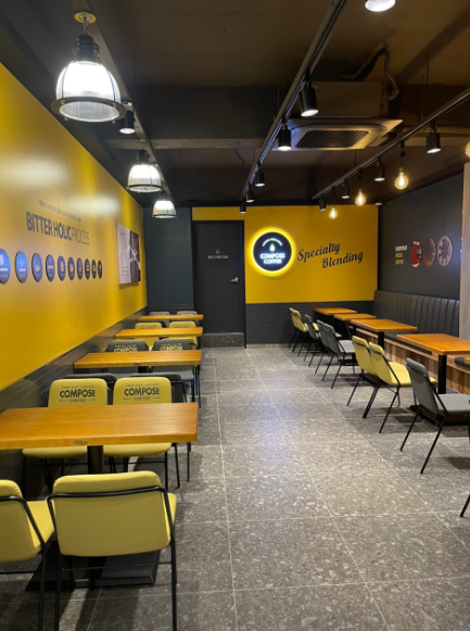컴포즈커피 청주봉명점 사진 4