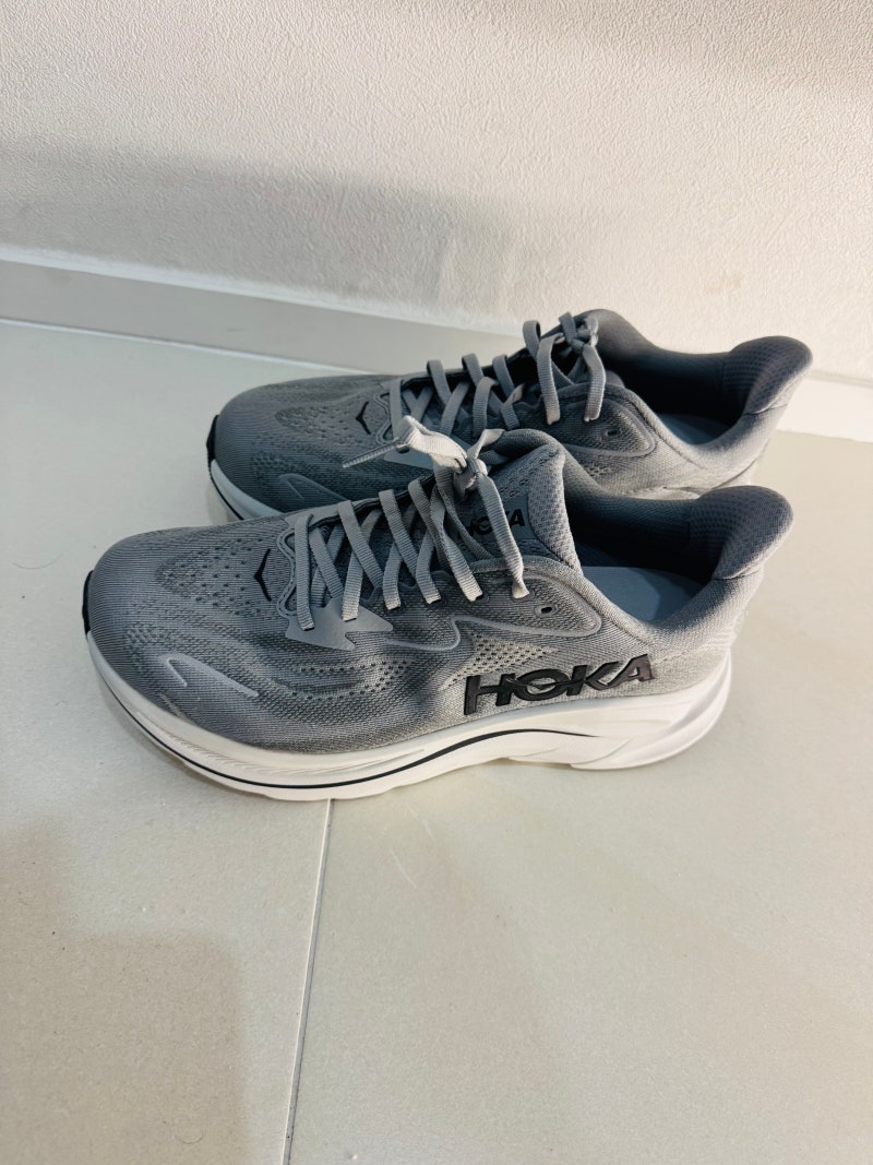 호카 클리프톤 10 와이드(HOKA Clifton 10 Wide) 실사용 후기
