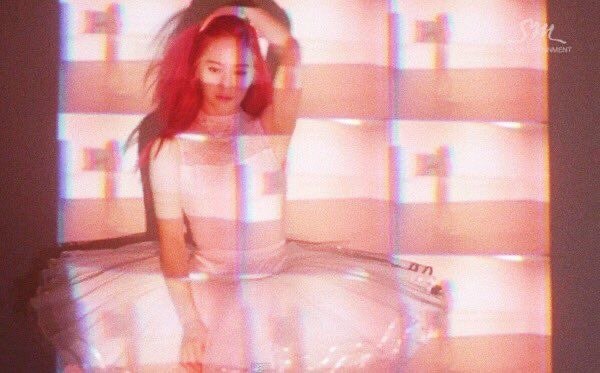 내가 사랑한 그 시절 핀터걸 에프엑스 크리스탈 모음.zip 레전드 첫사랑니 등등 드뮤어룩 참....