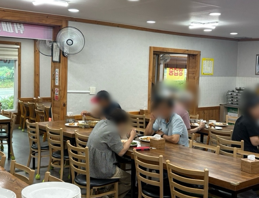 손맛한식뷔페 사진 3