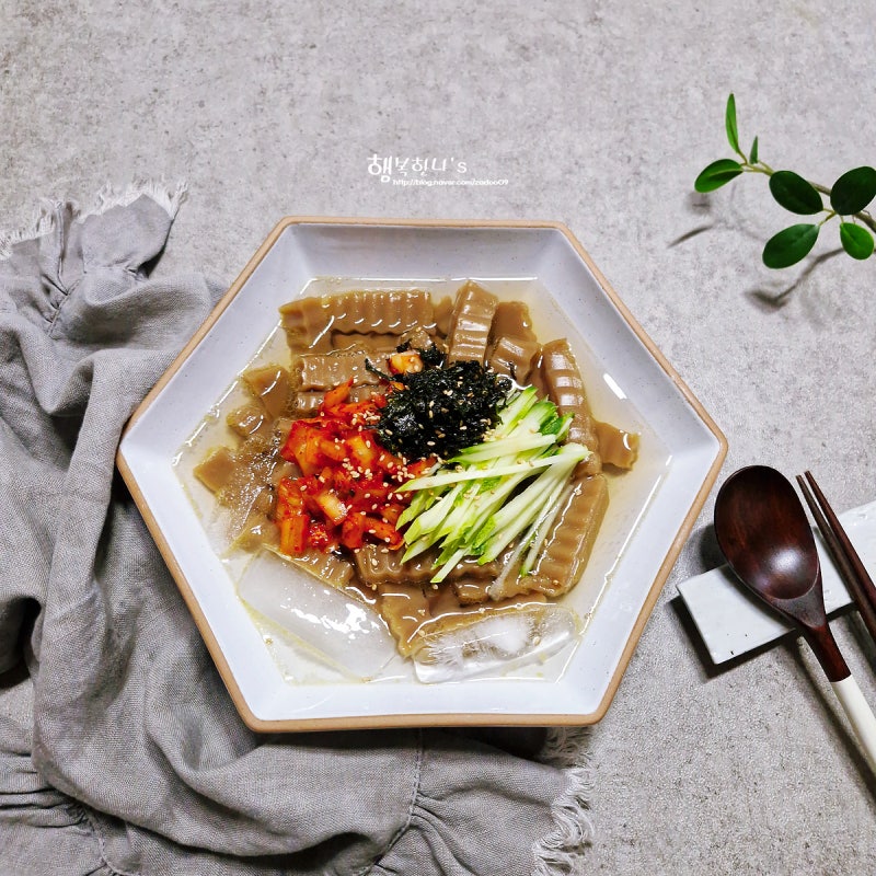 김치 도토리 묵사발 레시피 냉면 육수 없이 만들기 여름 시원한 음식