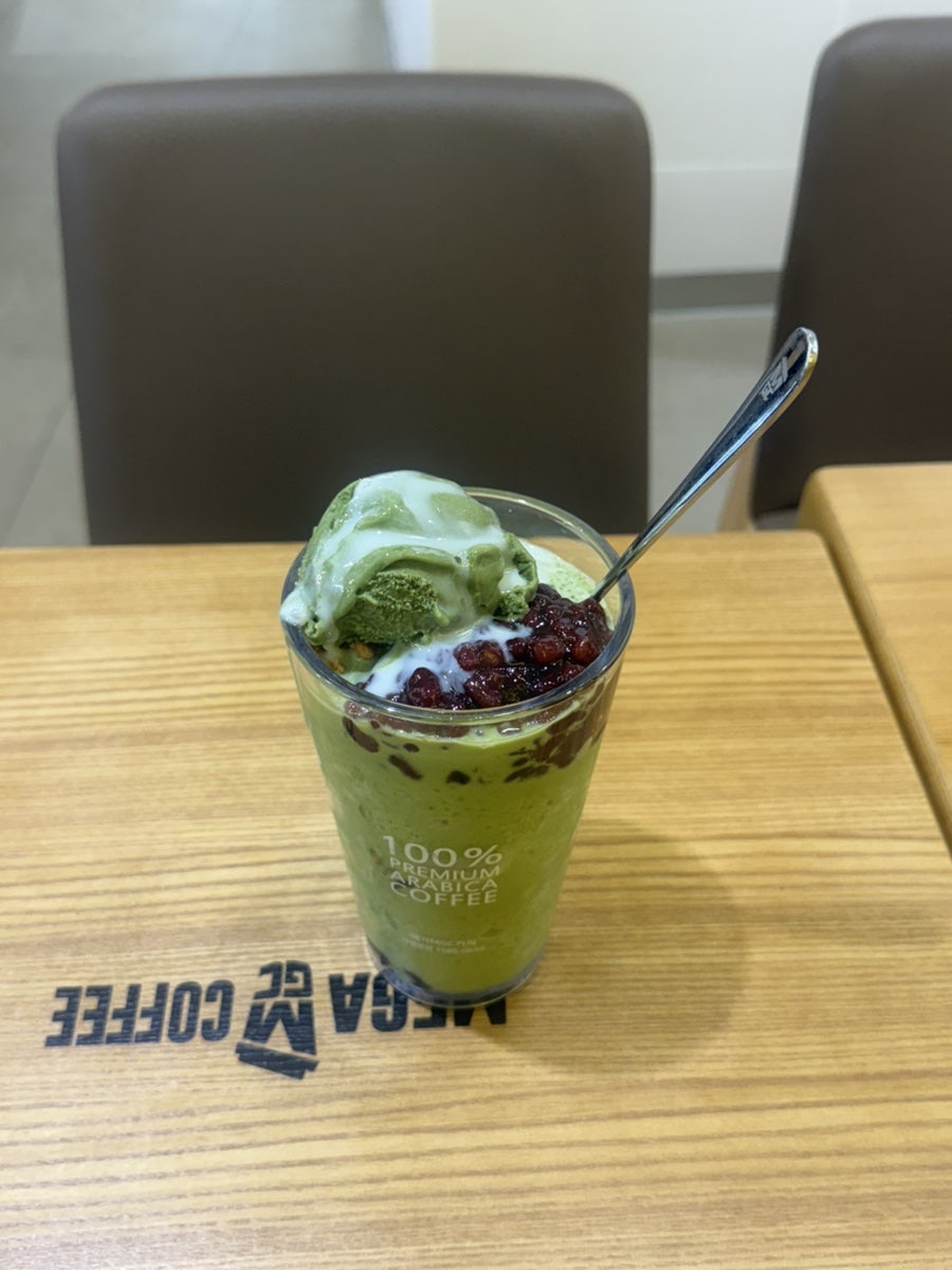 메가MGC커피 울산남구청점 사진 5