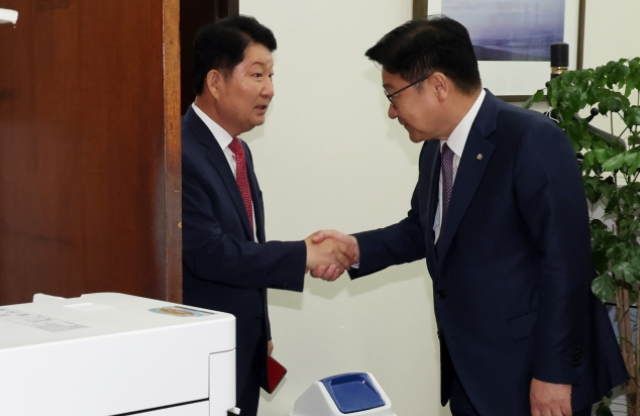 윤리위… 권영진·조경태·<b>진종오 징계 절차</b> 개시, 당내 갈등 격화