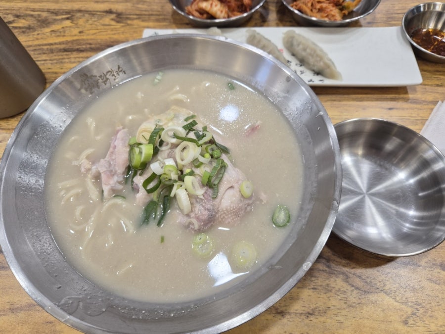 언양닭칼국수 강서점 사진 3
