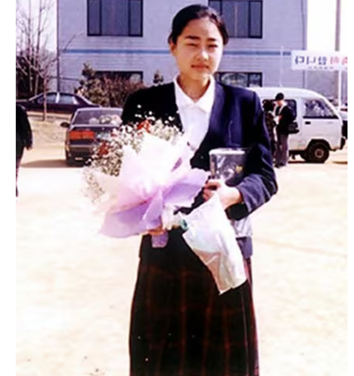 “12살 연하 래퍼랑 사귀더니…” 이별 피눈물 다 깨부수고 변호사 출신 의사와 결혼 여배우