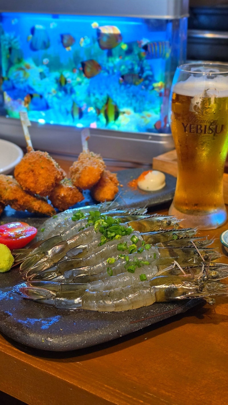 고잔동 맛집 이자카야 제철 생새우회에 생맥주 한잔 추천 - 수산장