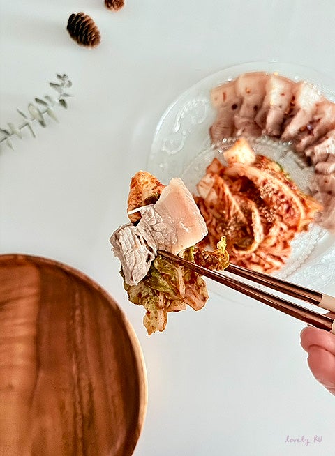 수육 맛있게 삶는 법 돼지 앞다리살 수육 레시피