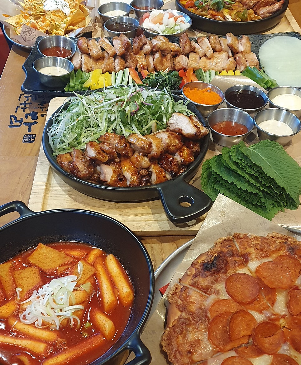 누구나홀딱반한닭 대전신탄진점 사진 3