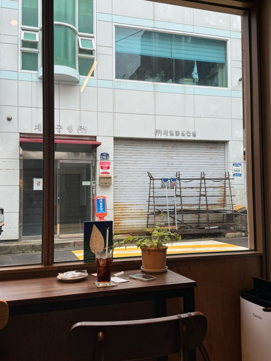 카페 비 사진 5