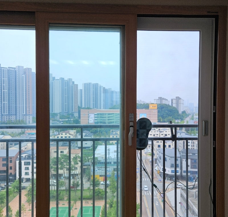 [오로와 창문로봇청소기]내돈내산 창문로봇청소기 오로와 구매 추천, 대여 비교