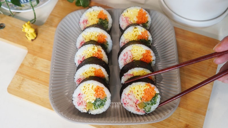 여름 김밥은 이렇게 싸세요! 오이 크래미 김밥 크래미 오이 김밥 맛있게 싸는 법!