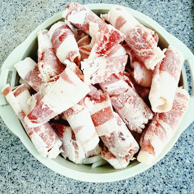 마켓컬리 추천템 우삼겹 야채찜 만들기 저당밥솥 레시피