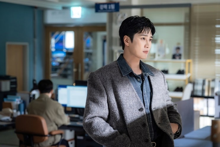 ‘<b>재벌X형사2</b>’ <b>안보현</b>, 시즌2 출사표…주말 저녁 책임질 사이다