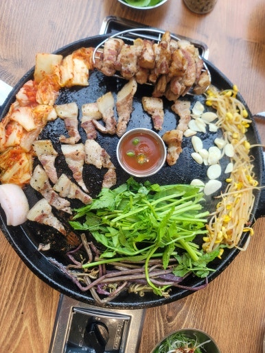 흑백식당 사진 6