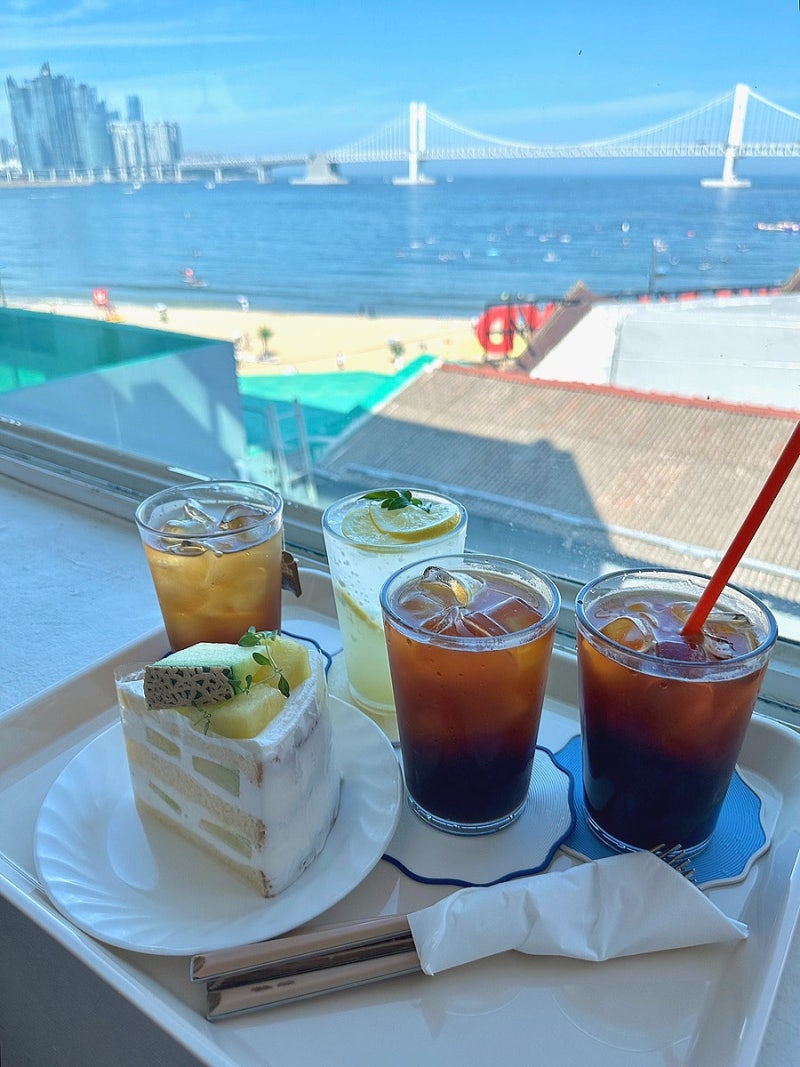 부산 광안리 해수욕장 오션뷰 카페 케이크, 커피 맛집 샌디스