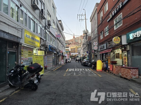 “법정 동의율 넘겼는데 왜 멈춰”…<b>종로구청장</b> 발언 '후폭풍'