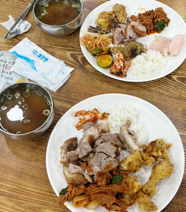 손맛한식뷔페 사진 1
