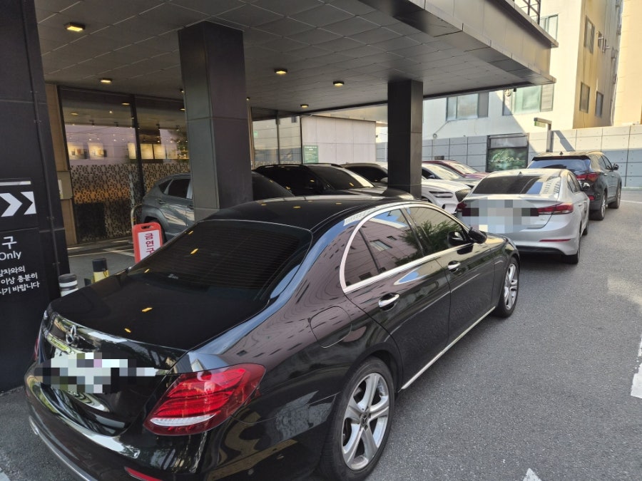 스타벅스 울산시청사거리DT점 사진 4