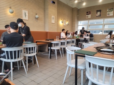 흑백식당 사진 4