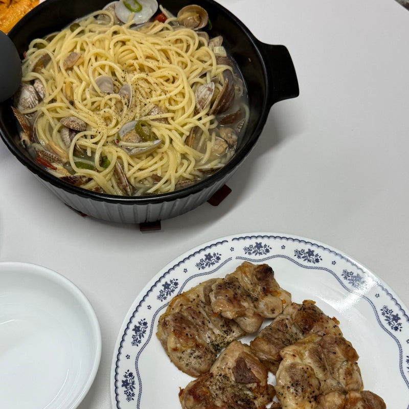 컬리추천템 차려낸 바지락술찜 파스타 밀키트 후기｜집에서 레스토랑 분위기 내기 성공!