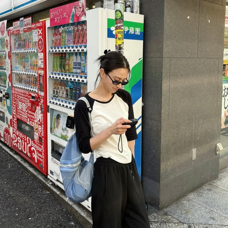 장희령 일본 여행 패션 속 백팩 어디 거? 멈블(MUMBLE) 경량 백팩