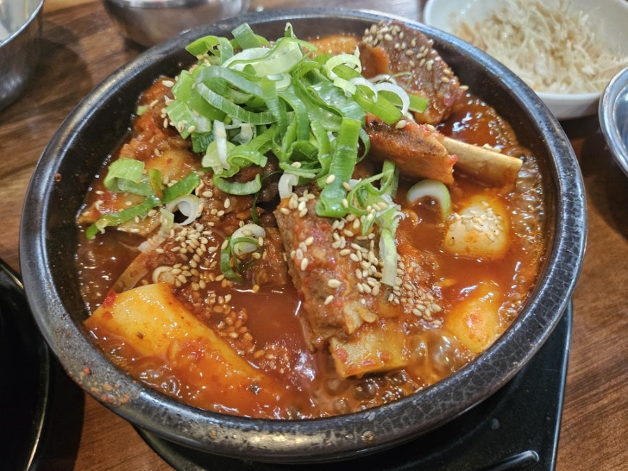 고향소갈비찜 충무시장점 사진 6