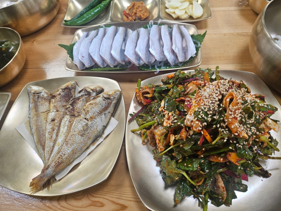 밴댕이가득한집놋그릇집 사진 1