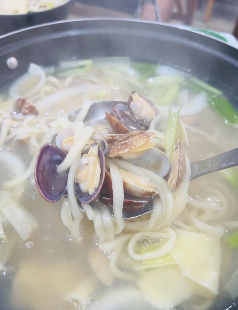솝말칼국수 익산역점 사진 1